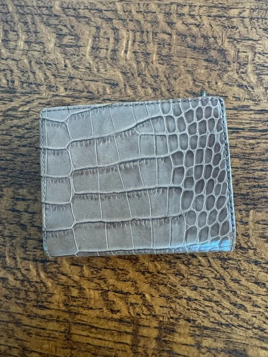 Furla EUC Brown Croc-Embossed Bifold Wallet - Picture 3 of 11